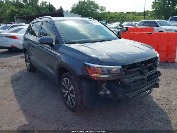 3VVSX7B24PM357590 2023 VOLKSWAGEN TAOS - Image 1