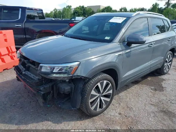 3VVSX7B24PM357590 2023 VOLKSWAGEN TAOS - Image 2