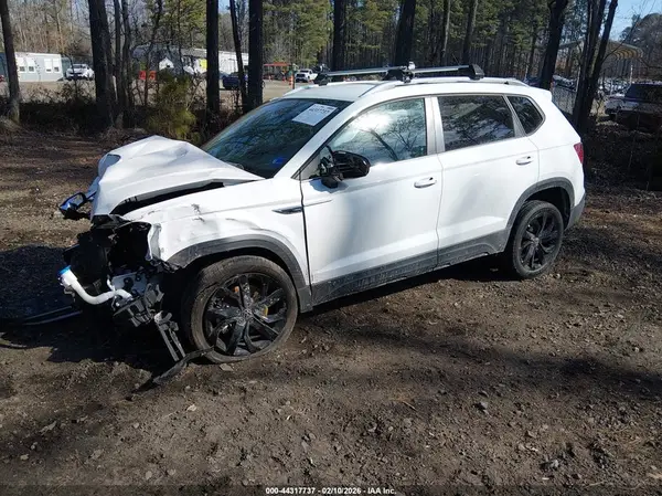 3VVSX7B24RM001630 2024 VOLKSWAGEN TAOS - Image 2