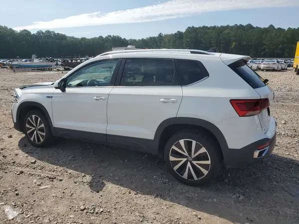 3VVSX7B24RM016788 2024 VOLKSWAGEN TAOS - Image 2