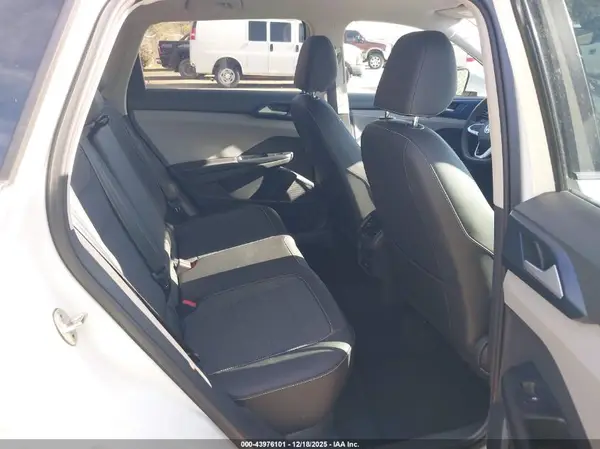3VVSX7B24RM018900 2024 VOLKSWAGEN TAOS - Image 8