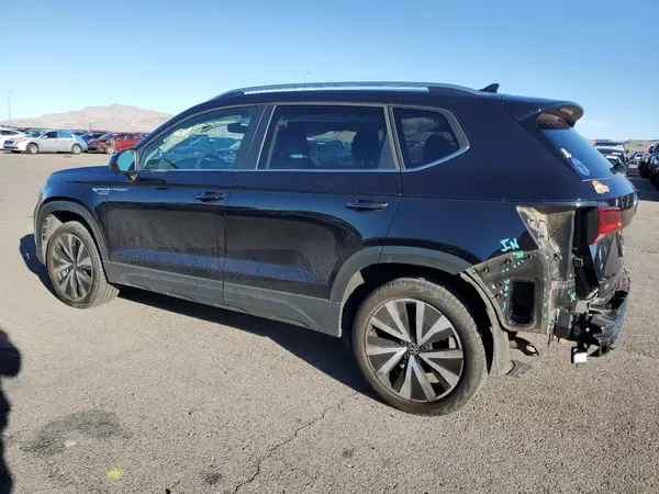3VVSX7B24RM051833 2024 VOLKSWAGEN TAOS - Image 2