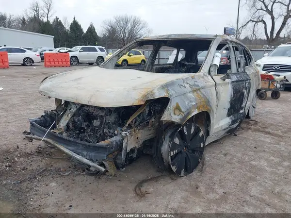 3VVSX7B24RM069474 2024 VOLKSWAGEN TAOS - Image 2