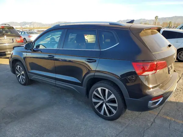 3VVSX7B24RM103087 2024 VOLKSWAGEN TAOS - Image 2