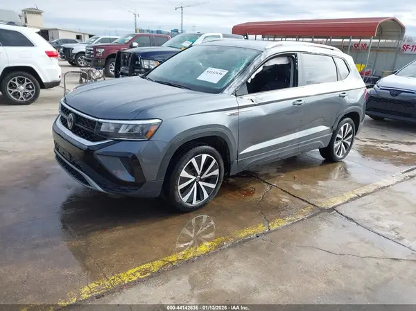 3VVSX7B24RM117409 2024 VOLKSWAGEN TAOS - Image 2