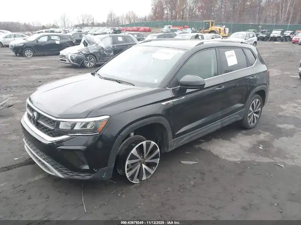 3VVSX7B25PM304610 2023 VOLKSWAGEN TAOS - Image 2