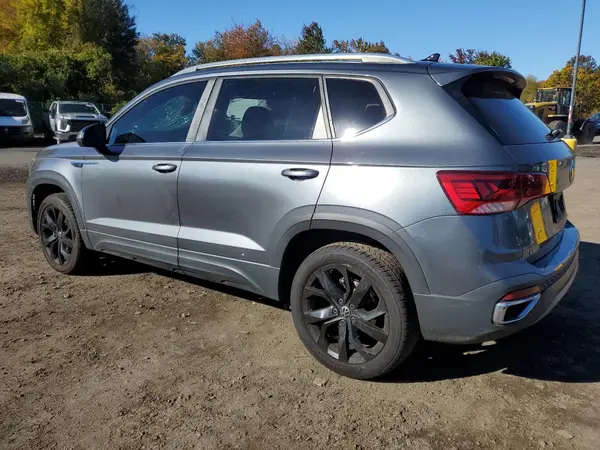 3VVSX7B25PM321388 2023 VOLKSWAGEN TAOS - Image 2
