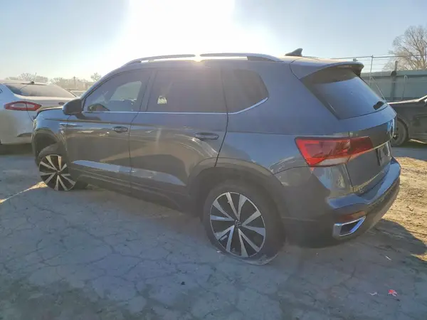3VVSX7B25RM006979 2024 VOLKSWAGEN TAOS - Image 2