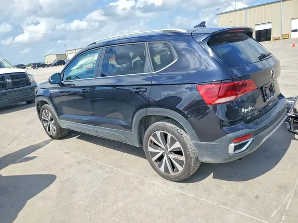 3VVSX7B25RM067426 2024 VOLKSWAGEN TAOS - Image 2