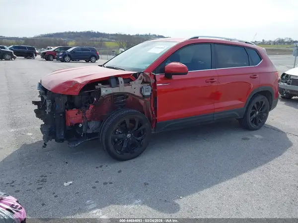 3VVSX7B25RM069872 2024 VOLKSWAGEN TAOS - Image 2