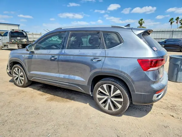 3VVSX7B25RM072593 2024 VOLKSWAGEN TAOS - Image 2