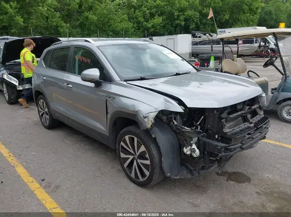 3VVSX7B26PM317527 2023 VOLKSWAGEN TAOS - Image 1