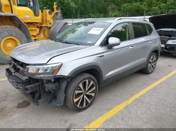 3VVSX7B26PM317527 2023 VOLKSWAGEN TAOS - Image 2