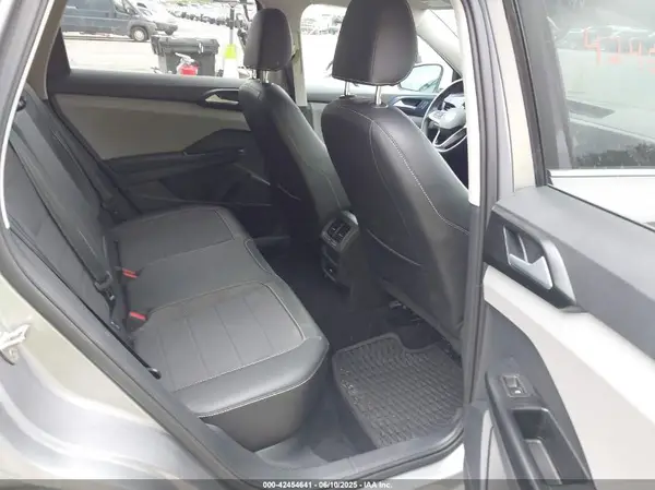 3VVSX7B26PM317527 2023 VOLKSWAGEN TAOS - Image 8