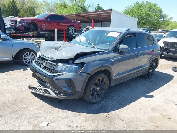 3VVSX7B26PM336093 2023 VOLKSWAGEN TAOS - Image 2