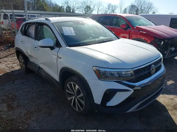 3VVSX7B26RM002407 2024 VOLKSWAGEN TAOS - Image 1