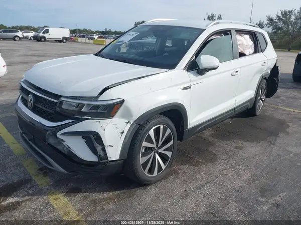 3VVSX7B26RM002813 2024 VOLKSWAGEN TAOS - Image 2