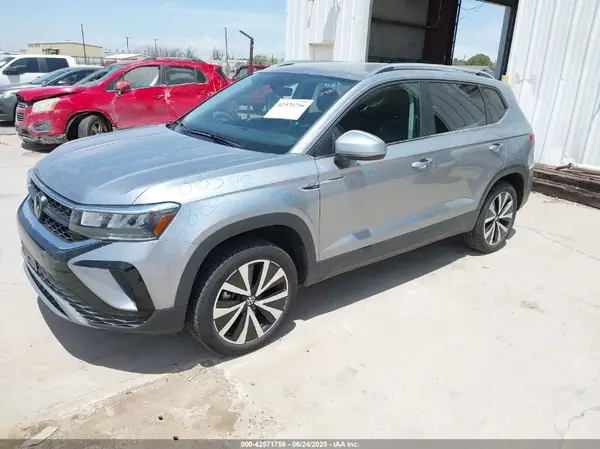 3VVSX7B26RM018879 2024 VOLKSWAGEN TAOS - Image 2