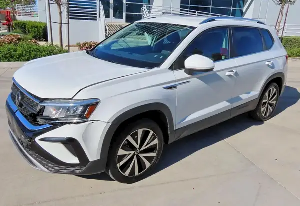 3VVSX7B27PM339326 2023 VOLKSWAGEN TAOS - Image 2