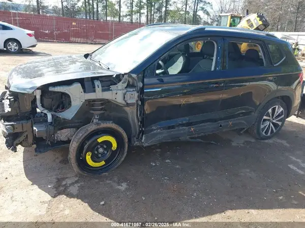 3VVSX7B27RM008622 2024 VOLKSWAGEN TAOS - Image 2