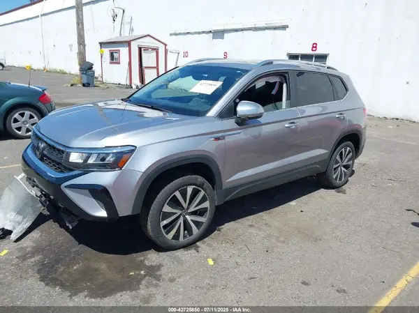 3VVSX7B27RM047730 2024 VOLKSWAGEN TAOS - Image 2