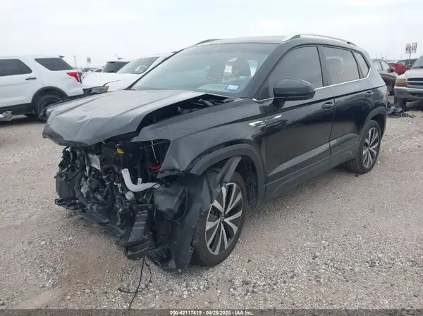 3VVSX7B27RM064253 2024 VOLKSWAGEN TAOS - Image 2