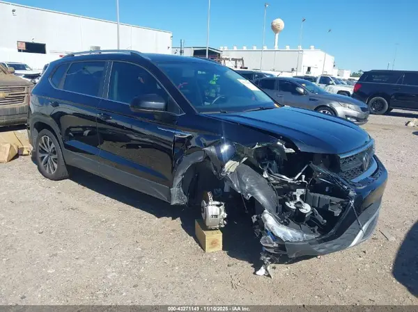 3VVSX7B27RM067430 2024 VOLKSWAGEN TAOS - Image 1