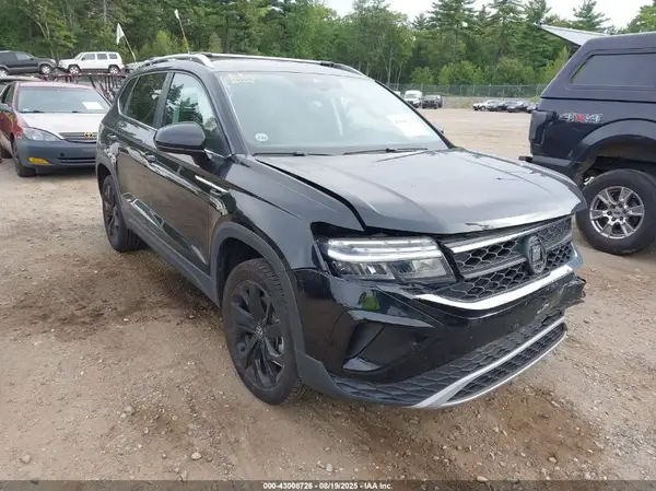 3VVSX7B27RM114813 2024 VOLKSWAGEN TAOS - Image 1