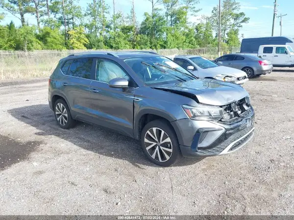 3VVSX7B27RM120773 2024 VOLKSWAGEN TAOS - Image 1