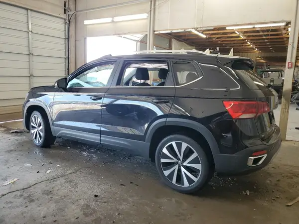 3VVSX7B28NM074574 2022 VOLKSWAGEN TAOS - Image 2