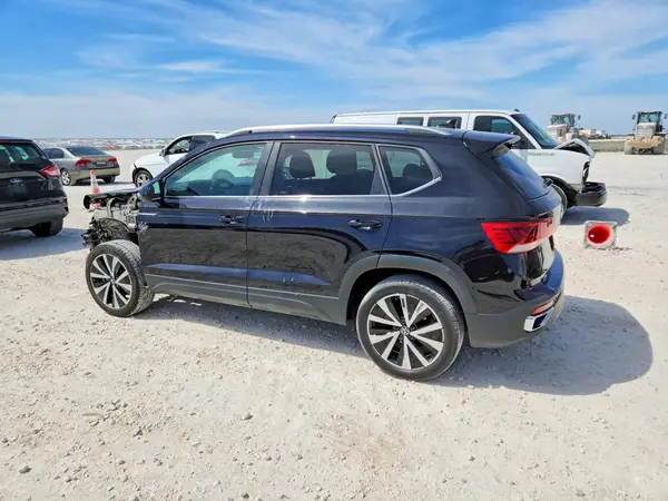 3VVSX7B28RM009410 2024 VOLKSWAGEN TAOS - Image 2