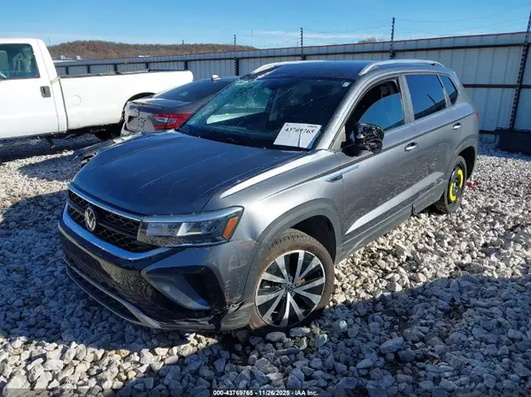 3VVSX7B28RM024621 2024 VOLKSWAGEN TAOS - Image 2