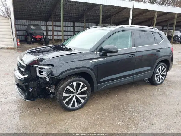 3VVSX7B28RM032945 2024 VOLKSWAGEN TAOS - Image 2