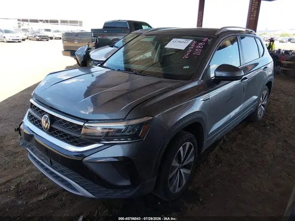 3VVSX7B28RM048689 2024 VOLKSWAGEN TAOS - Image 2