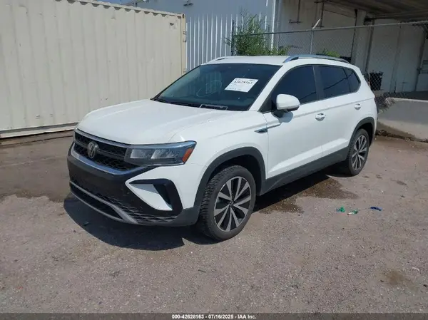 3VVSX7B29PM338713 2023 VOLKSWAGEN TAOS - Image 2