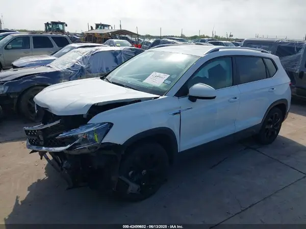 3VVSX7B29RM001364 2024 VOLKSWAGEN TAOS - Image 2