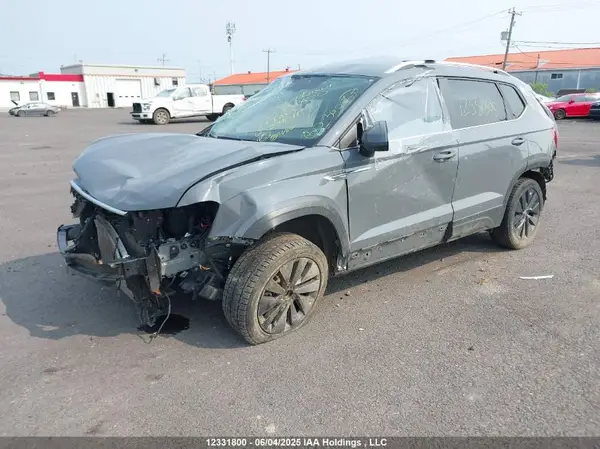 3VVSX7B29RM034011 2024 VOLKSWAGEN TAOS - Image 2