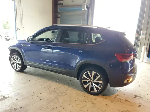 3VVSX7B29RM067770 2024 VOLKSWAGEN TAOS - Image 2