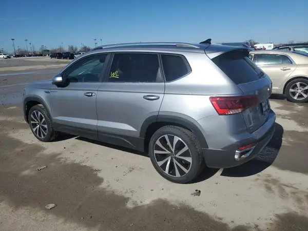3VVSX7B29RM109385 2024 VOLKSWAGEN TAOS - Image 2