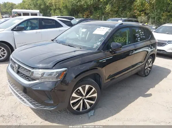 3VVSX7B29RM120452 2024 VOLKSWAGEN TAOS - Image 2