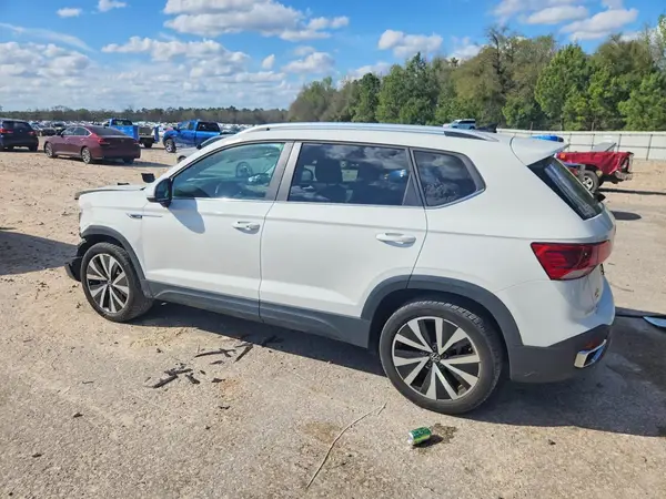 3VVSX7B2XPM306336 2023 VOLKSWAGEN TAOS - Image 2
