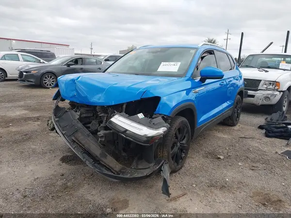 3VVSX7B2XPM308877 2023 VOLKSWAGEN TAOS - Image 2