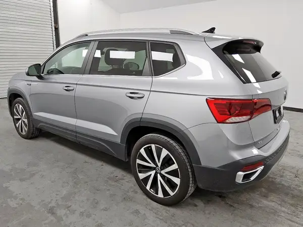 3VVSX7B2XPM344018 2023 VOLKSWAGEN TAOS - Image 2