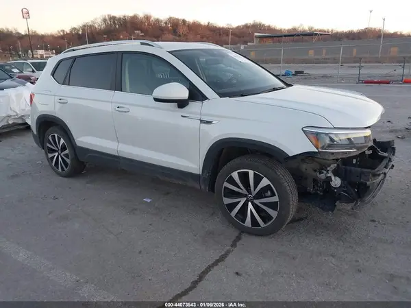 3VVSX7B2XPM354077 2023 VOLKSWAGEN TAOS - Image 1
