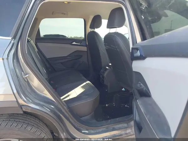 3VVSX7B2XRM068989 2024 VOLKSWAGEN TAOS - Image 8
