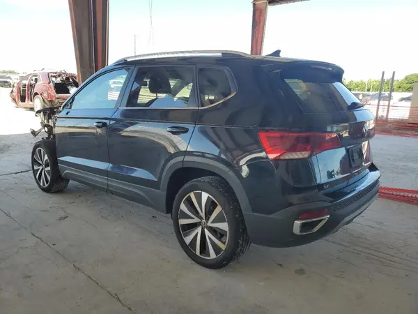 3VVTX7B20NM043551 2022 VOLKSWAGEN TAOS - Image 2