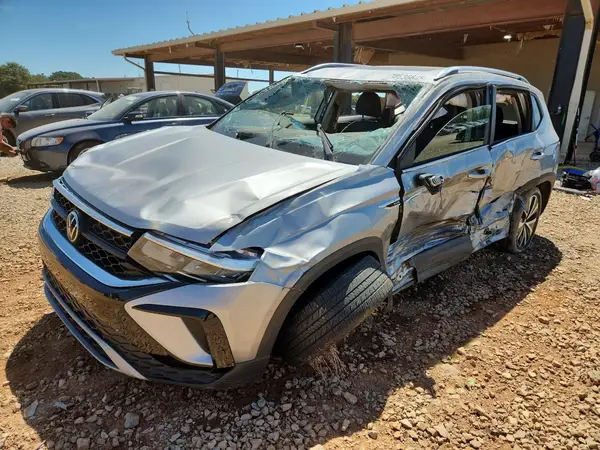 3VVTX7B21NM084156 2022 VOLKSWAGEN TAOS - Image 1