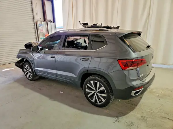 3VVTX7B23NM076205 2022 VOLKSWAGEN TAOS - Image 2