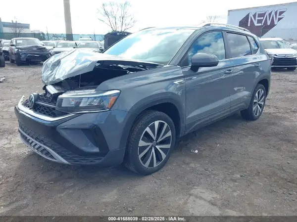 3VVTX7B23NM096969 2022 VOLKSWAGEN TAOS - Image 2
