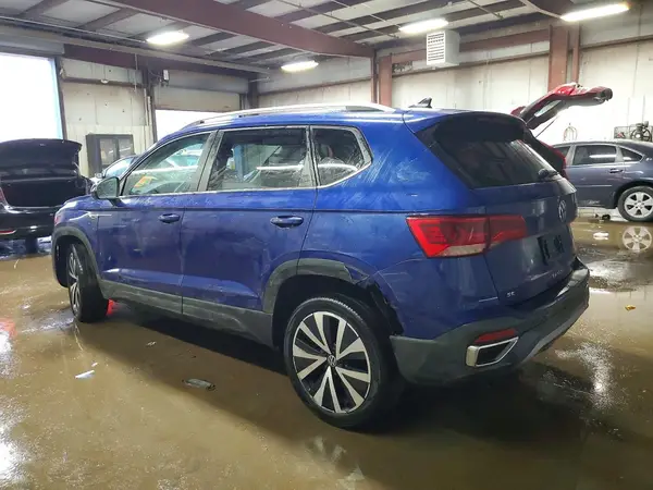 3VVTX7B25NM012599 2022 VOLKSWAGEN TAOS - Image 2